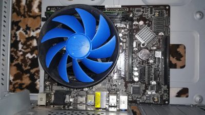 Лот: 11817827. Фото: 1. материнская плата Asrock FM2A75M-HD... Материнские платы