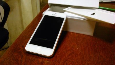 Лот: 4141520. Фото: 1. Apple iPhone 5 16gb white - только... Смартфоны