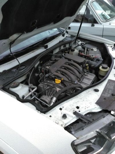 Лот: 14648674. Фото: 1. Уплотнитель капота Renault Duster. Кузов