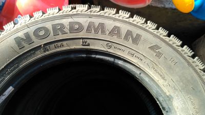Лот: 14318376. Фото: 1. шины зимние Nordman-4 185/70/R14... Шины