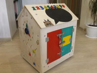 Лот: 9704981. Фото: 1. Занятный Дом - Busyhouse/Бизиборд. Развивающие