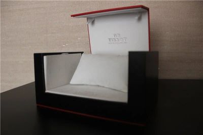 Лот: 11861212. Фото: 1. коробка для часов tissot. Футляры, коробки для часов
