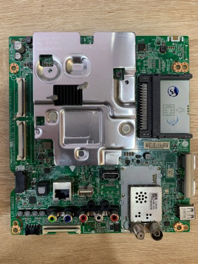 Лот: 20715924. Фото: 1. MainBoard EAX67133404(1.0) LG... Запчасти для телевизоров, видеотехники, аудиотехники