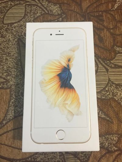 Лот: 6625126. Фото: 1. Apple iPhone 6s 16GB Gold. Смартфоны