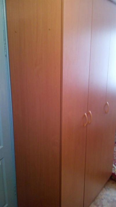 Лот: 3840434. Фото: 1. Шкаф распашной 3-х створчатый. Шкафы, шкафы-купе