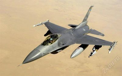 Лот: 562522. Фото: 1. Сборная модель F-16C Fighting... Авиамоделизм