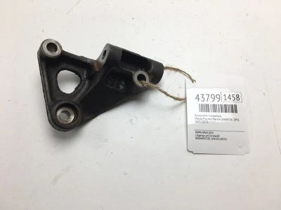 Лот: 20391241. Фото: 1. Кронштейн генератора Mazda Proceed... Кузов