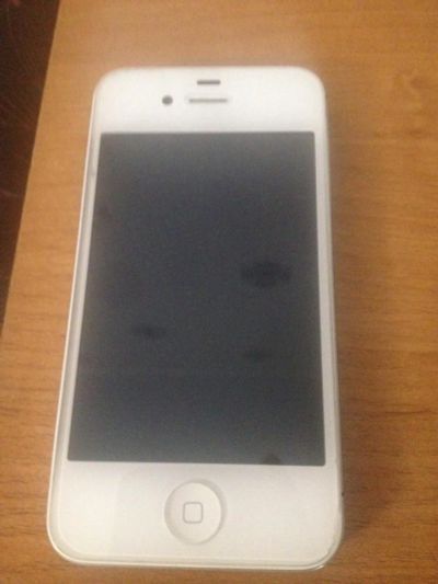 Лот: 10356863. Фото: 1. Iphone 4s белый. Смартфоны