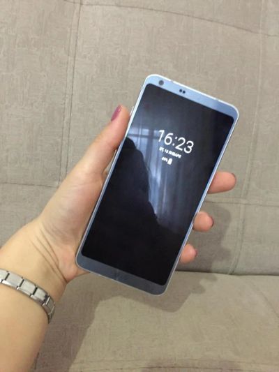 Лот: 10898074. Фото: 1. Lg g6 на гарантии +страховка. Смартфоны