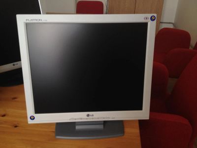 Лот: 6690652. Фото: 1. монитор LG Flatron l1715s. ЖК-мониторы
