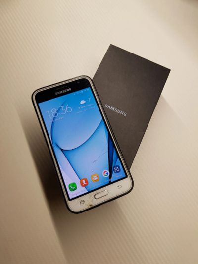 Лот: 16949118. Фото: 1. Samsung. 8gb. Смартфоны