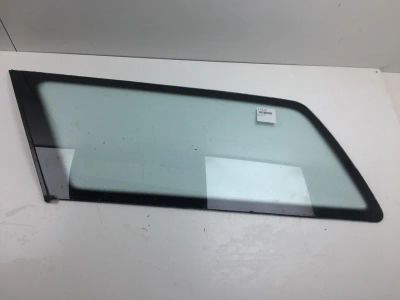 Лот: 20396581. Фото: 1. Стекло боковое Mazda 626 1992... Кузов
