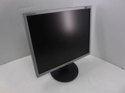 Лот: 11244904. Фото: 1. Монитор Samsung 943N. ЖК-мониторы