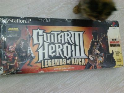 Лот: 11258541. Фото: 1. Guitar Hero 3 гитара для плейстейшн... Аксессуары, геймпады