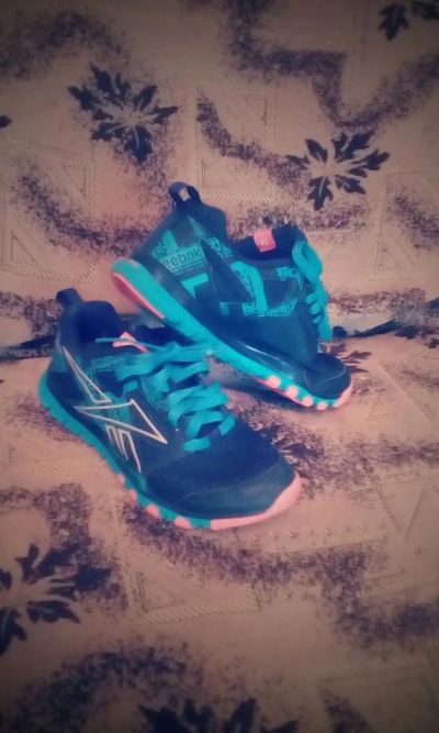 Лот: 9589089. Фото: 1. Кроссовки Reebok оригинал, артикул... Кеды, кроссовки, слипоны
