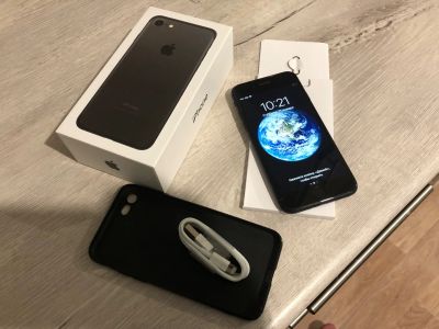 Лот: 15278703. Фото: 1. iPhone 7 128 gb. Смартфоны