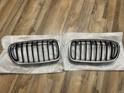 Лот: 18247475. Фото: 1. Решетка радиатора bmw f 30 оригинал. Детали тюнинга