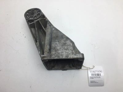 Лот: 20395195. Фото: 1. Кронштейн опоры двигателя Volkswagen... Двигатель и элементы двигателя
