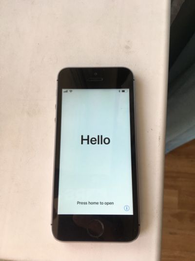 Лот: 11588198. Фото: 1. Iphone 5s 32gb. Смартфоны
