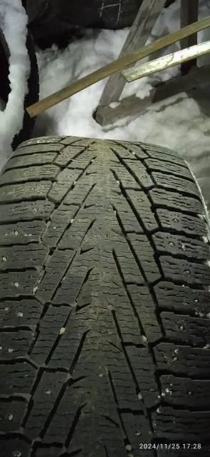 Лот: 25080444. Фото: 1. 1шт. 295-40-21 Nokian Hakkapelitta... Шины
