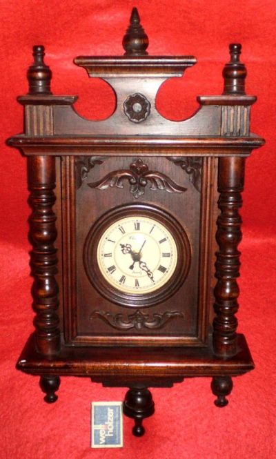 Лот: 10912874. Фото: 1. Винтажные настенные часы Classic... Оригинальные наручные часы