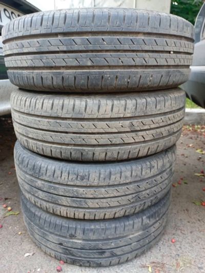 Лот: 25671326. Фото: 1. Шины r13 175 70 Bridgestone. Шины