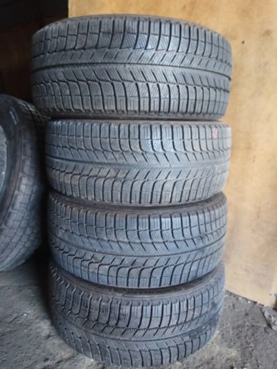 Лот: 16336788. Фото: 1. #506 225/45 R17 Michelin X-Ice... Шины