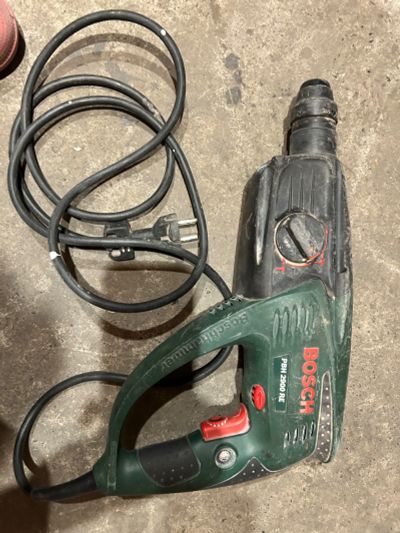 Лот: 22570518. Фото: 1. Перфоратор Bosch оригинал. Электроинструмент