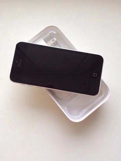 Лот: 4941799. Фото: 1. Iphone 5c 32g lte. Смартфоны