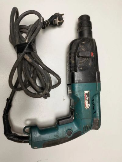 Лот: 25793065. Фото: 1. Перфоратор Makita 2450. Электроинструмент