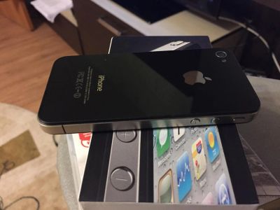 Лот: 4783714. Фото: 1. Iphone 4 16gb black. Смартфоны