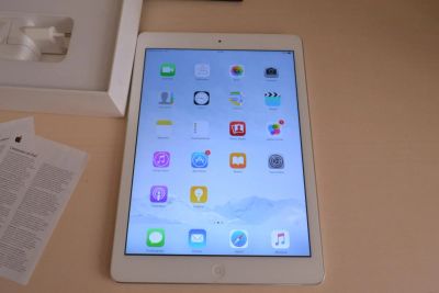 Лот: 7889542. Фото: 1. Ipad Air 32 gb wi fi + Cellular... Планшеты
