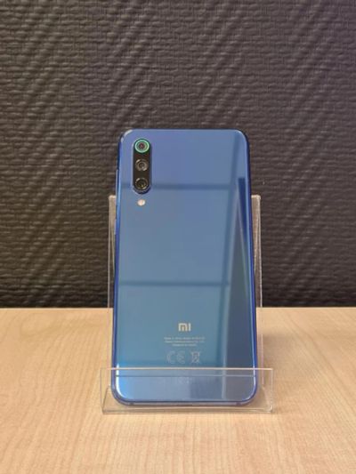 Лот: 19269728. Фото: 1. Xiaomi Mi 9 SE 6/64GB Ocean Blue... Смартфоны