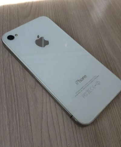 Лот: 7899698. Фото: 1. Apple iphone 4. Смартфоны