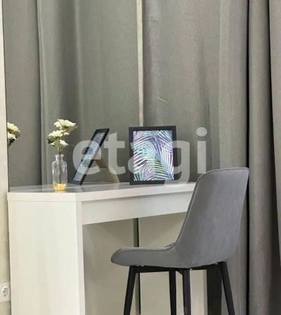Лот: 20984780. Фото: 1. Сдам 1-комн. кв. 80 кв.м. Красноярск... Квартиры, студии