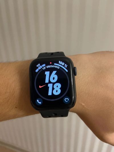 Лот: 16549806. Фото: 1. Apple Watch 4 44мм. Смарт-часы, фитнес-браслеты, аксессуары
