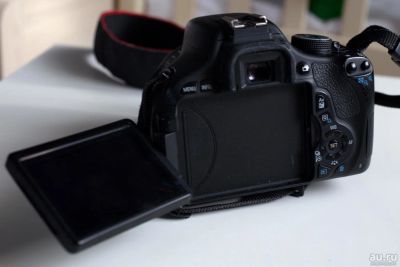 Лот: 9707180. Фото: 1. Рабочий Canon 600D. Цифровые зеркальные