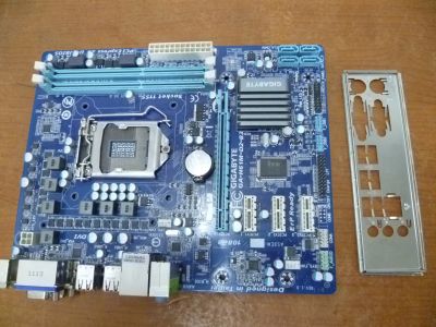 Лот: 13884427. Фото: 1. Материнская плата Gigabyte GA-H61M-D2-B3. Материнские платы