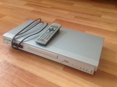 Лот: 4656590. Фото: 1. DVD проигрыватель Panasonic s-27. DVD, Blu-Ray плееры