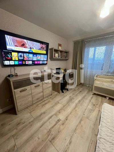 Лот: 25298220. Фото: 1. 1-комн. квартира , Красноярск... Квартиры, студии