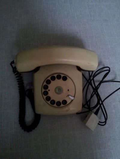 Лот: 6496234. Фото: 1. Телефон дисковый стационарный. Проводные телефоны