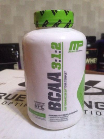 Лот: 4099724. Фото: 1. Muscle Pharm BCAA 3:1:2 240 капс... Спортивное питание, витамины