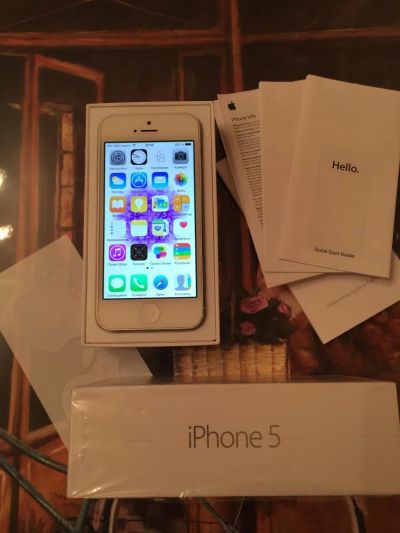 Лот: 4770781. Фото: 1. Apple iPhone 5, White, 16GB. Смартфоны
