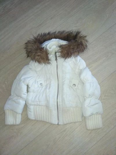 Лот: 10849376. Фото: 1. Куртка zara белая. Верхняя одежда