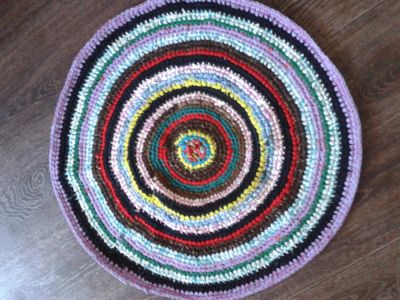 Лот: 6258784. Фото: 1. Вязанный крючком кружок на пол. Готовые изделия