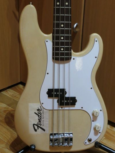 Лот: 18330413. Фото: 1. Fender Precision Bass, Mexico. Гитары