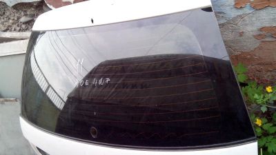 Лот: 9912812. Фото: 1. Стекло заднее Тойота. Кузов