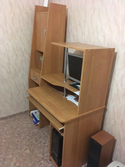 Лот: 14349223. Фото: 1. Компьютерный стол. Компьютерные и письменные столы