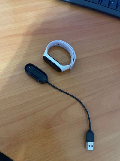 Лот: 18150726. Фото: 1. Mi band 4. Смарт-часы, фитнес-браслеты, аксессуары