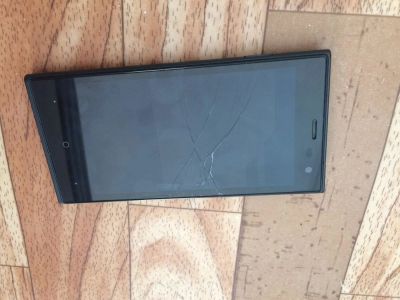 Лот: 11184245. Фото: 1. Highscreen zera s. Смартфоны